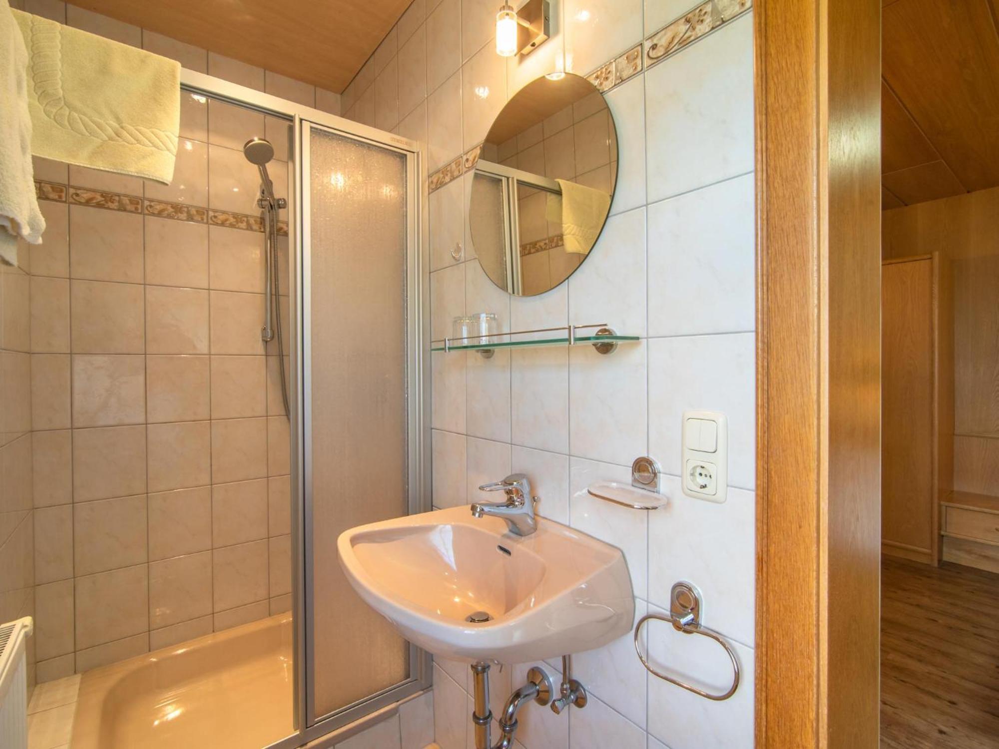 דירות צל אם צילר Haus Stock מראה חיצוני תמונה